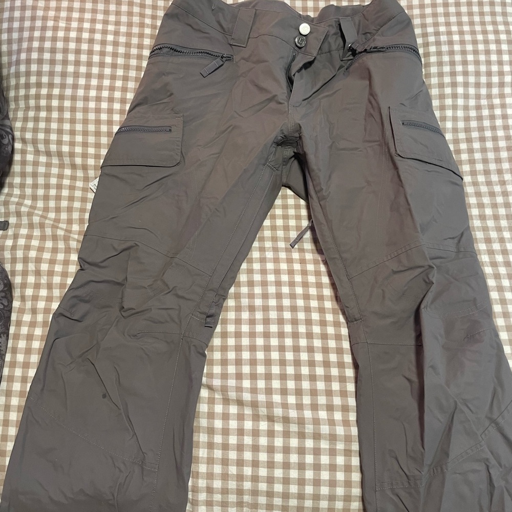 Women’s grey burton snow pants